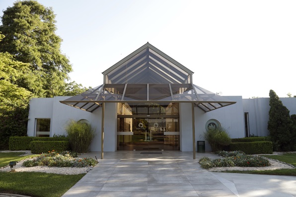 Frente Administración Jardín de Paz